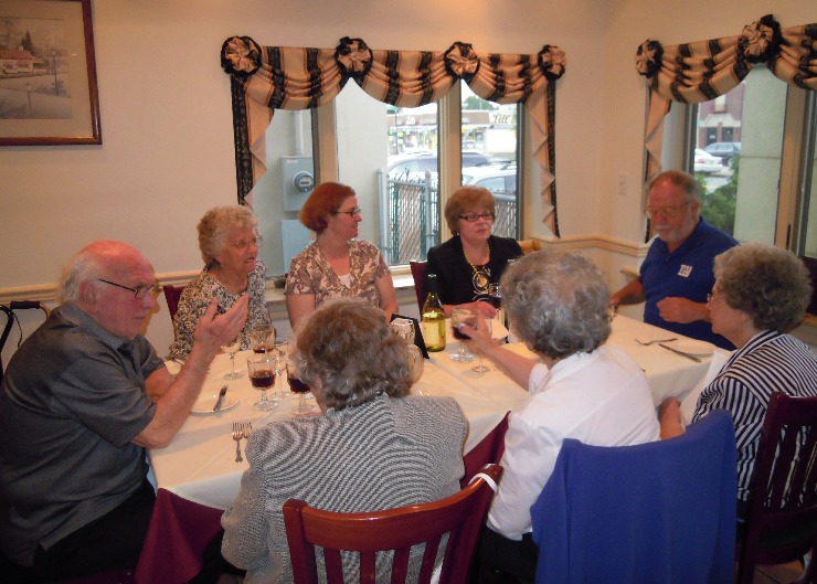 Past and present members......2 from Annual Trustees' Dinner