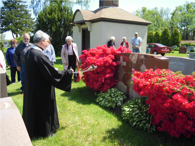 Photo 7 from Cemetery on St. Thomas Sunday