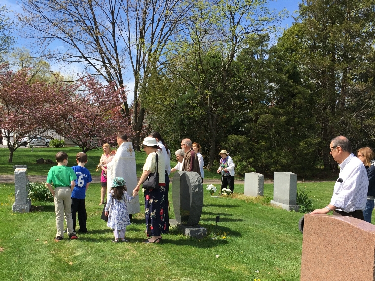 Photo 10 from Grave Blessings on St. Thomas Sunday