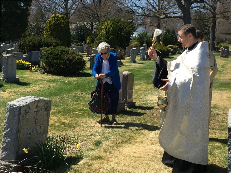 Photo 15 from Blessing of Graves at East Ridgelawn Cemetery