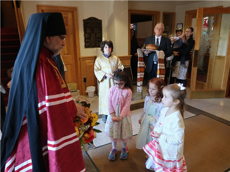 Photo 39 from Fr. Igor, Mat. Anna, Maxim and Sofia Looking Back