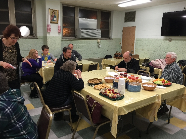 Photo 5 from Fr. Igor, Mat. Anna, Maxim and Sofia Looking Back